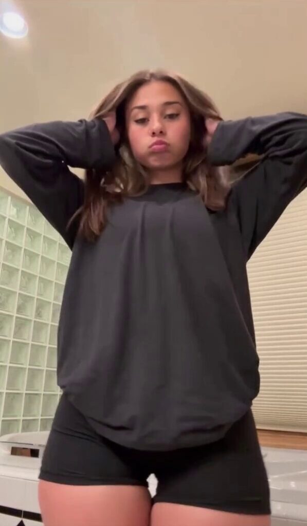 You Can’t Resist Sophie Rain Curves (Try Not to Fap)