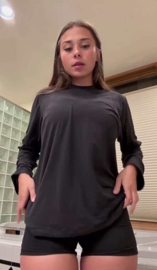 You Can’t Resist Sophie Rain Curves (Try Not to Fap)